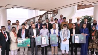হজযাত্রীদের জন্য ‘লাব্বায়েক’ অ্যাপ উদ্বোধন করলেন প্রধান উপদেষ্টা